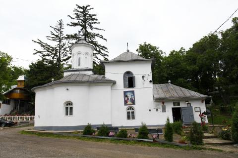Mănăstirea Piatra Sfântă